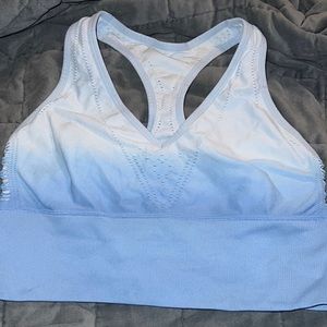 BNWOT Pink Victoria’s Secret sport bra